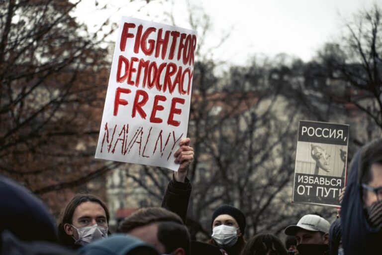 How Government Shutdowns Work: What Citizens Should Know — Top News coverage by CitizenPost