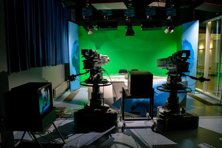 Live News Updates: How Newsrooms Verify in Real Time — Breaking News coverage by CitizenPost