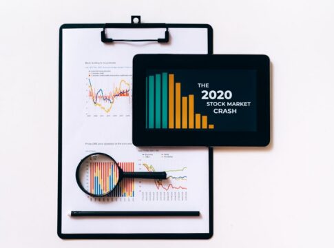 Will the Stock Market Crash in 2027? Heres What We Know. — Economy coverage by New Way News. Photo: Leeloo The First via P...