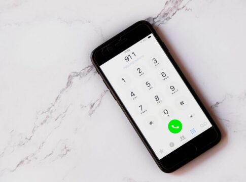 Featured image related to Atlanta E-911 services restored after technical issues