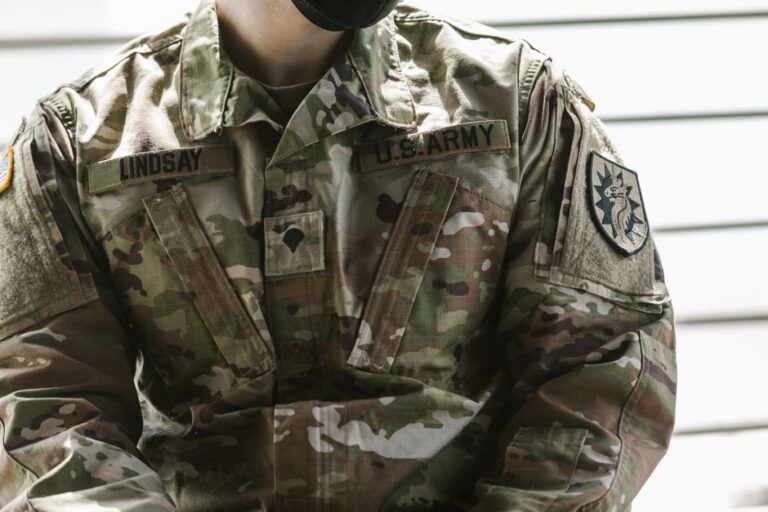 Kansas agency settles with Army National Guard soldier after eliminating her job — National coverage by New Way News. Phot...