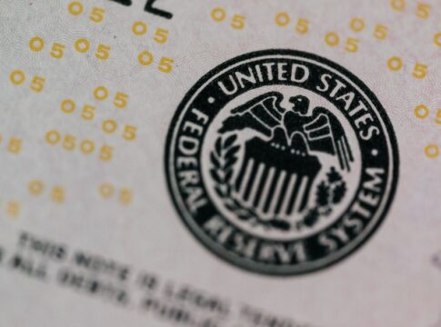 Federal Reserve signals next moves on interest rates and inflation — Economy coverage by New Way News. Photo: https://kabo...
