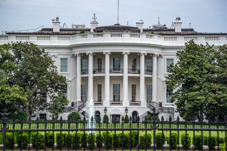 White House Arcade Invites Players to Build the Wall and Fill a Trump Account — Politics coverage by New Way News. Photo: ...