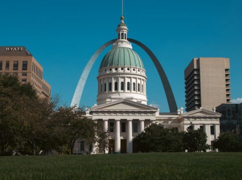 Missouri is poised to revert to former districts after Supreme Court rejects Trump-backed map — Politics coverage by New W...