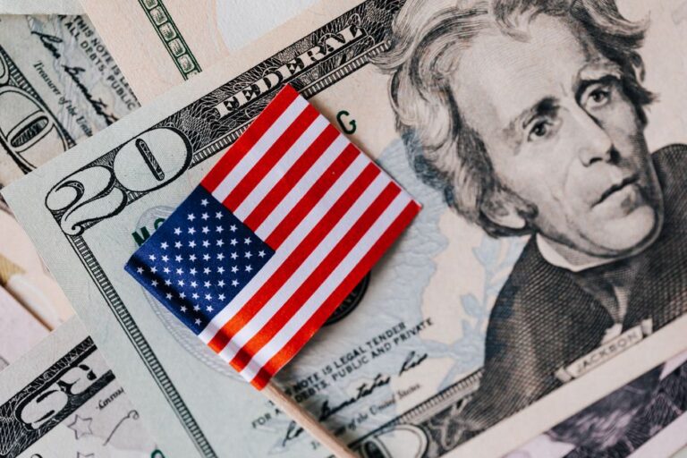 Tracker: The Federal Reserve’s Balance Sheet Assets — Economy coverage by New Way News. Photo: https://kaboompics.com/ via...