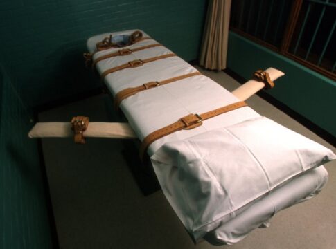 Featured image related to Texas executes man who killed convenience store clerk after lawyers sought to stop it, citing