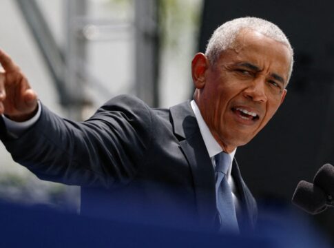 Featured image related to Obama calls Trump officials’ investigation of Ilhan Omar ‘appalling’