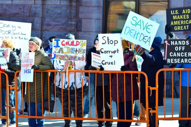 Democrats sue US President Trump over taxpayer-funded ad campaign — Politics coverage by New Way News. Photo: Charles Cris...