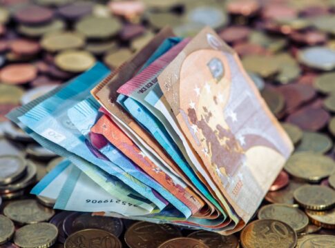 There May Be More Peril in the U.S. Markets Than Meets the Eye — Economy coverage by New Way News. Photo: Willfried Wende ...